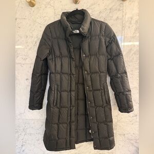 The North Face down Women's Long Black Puffer Jacket xs hood black 550